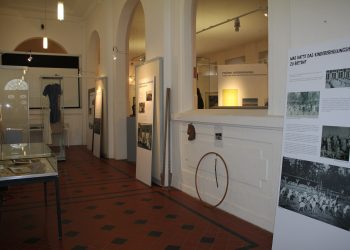 Szenografie, Ausstellungsdesign, Janica Smija, Auf dem Berge, Hoesch Museum,
