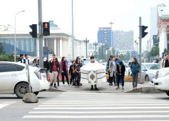 Szenografie Janica Smija, Intervention im Öffentlichen Raum, Alexander Weber, Mongolei Parallel Welten
